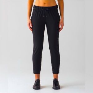 Lulu Lemon On The Fly Pant *Luxtreme* Navy